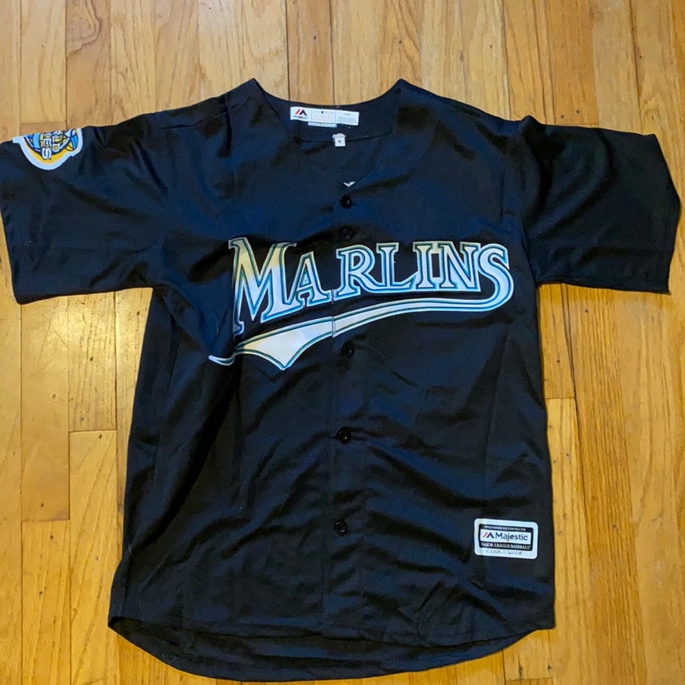 Andre Dawson retro Miami Marlins jersey. Fully stitched.